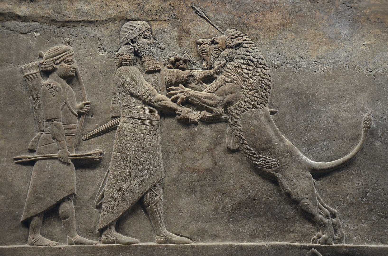 上图:亚述王亚斯那巴(Ashurbanipal,主前669-627年在位)手撕狮子的浮雕,现藏于大英博物馆。